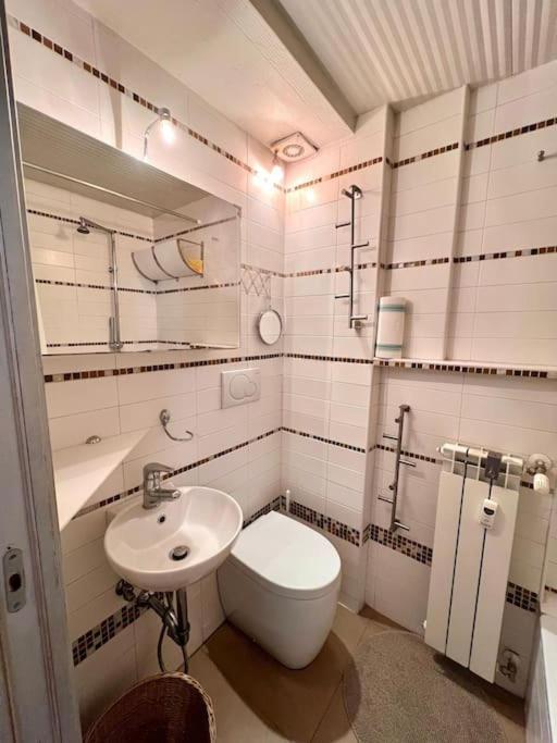Double Family House - Comfort And Privacy *
